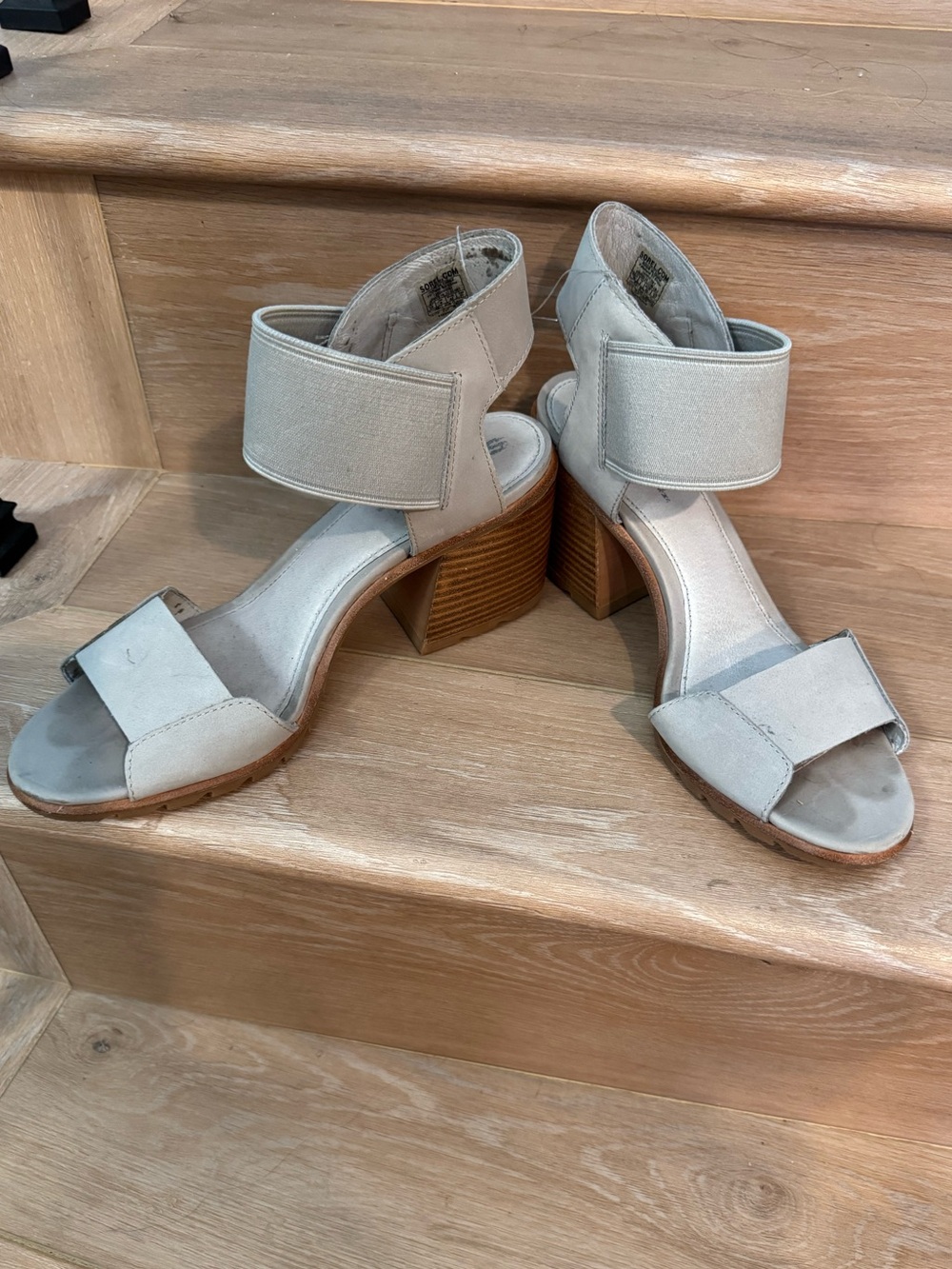 Sorel Women’s Leather Block Heel Sandals